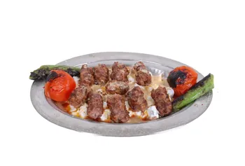 YOĞURTLU KEBAP